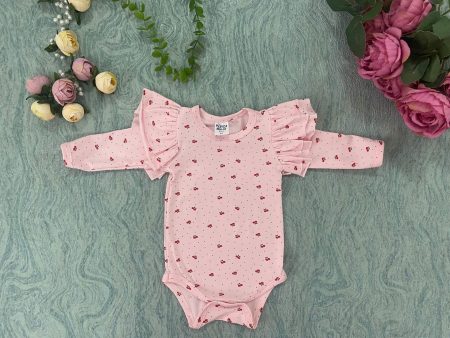 Mekani bebi bodi od pamuka i elastina, sa drikerima bez nikla. Udoban, nježan i praktičan – idealan za svakodnevno nošenje.