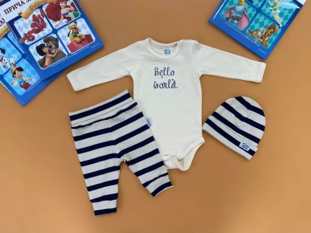 Komplet za bebe – pamučni bodi sa vezom + prugasti donji dio i kapica
